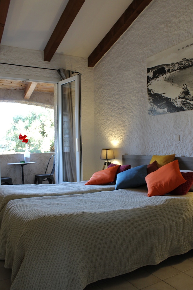 HOTEL CASA ROSSA 11/72