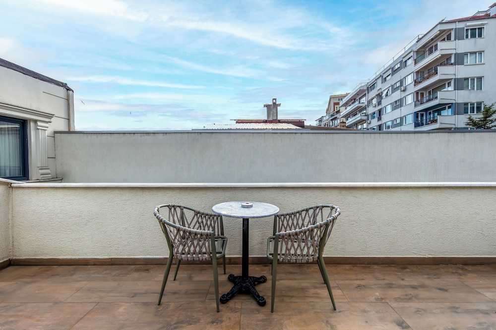 Etiz Residences 43/47