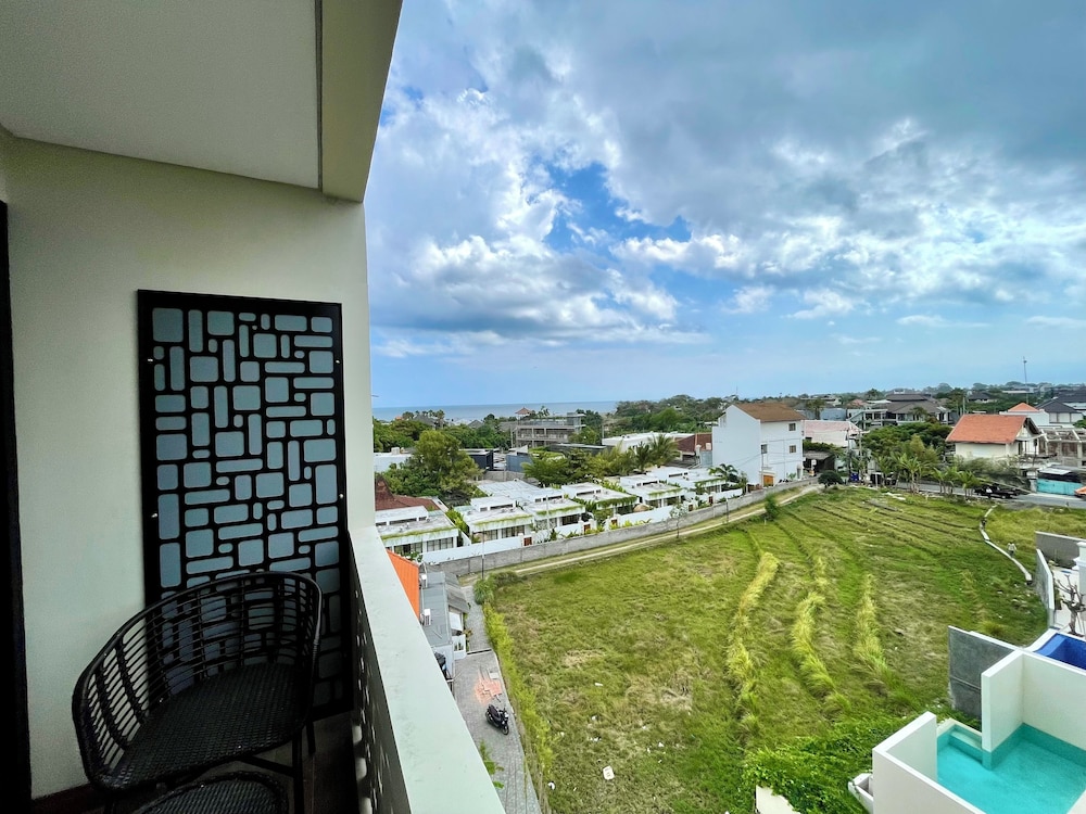 Anaya Hotel Canggu 55/60