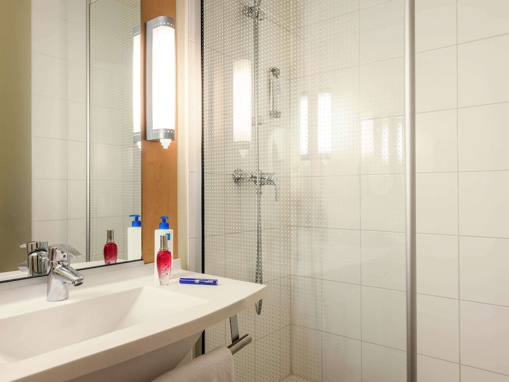 Ibis Compiegne 11/72