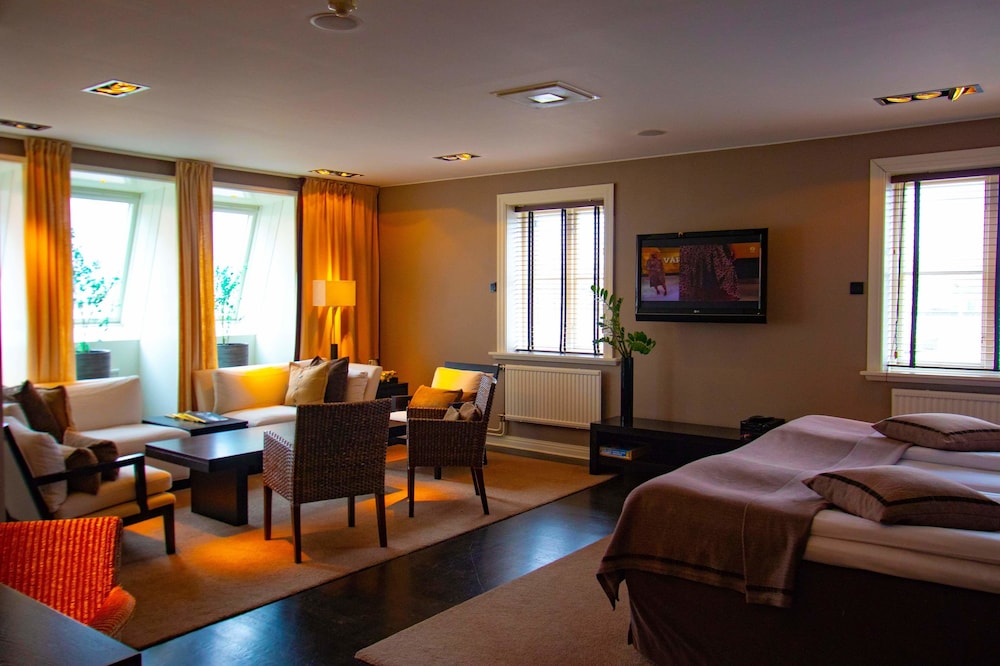Dialog Hotel Villan 36/50