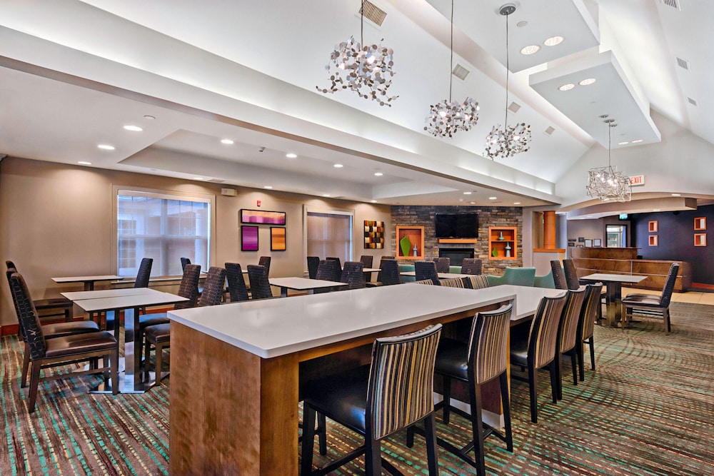 Residence Inn Mt Laurel At Bishop S Gate 26/40