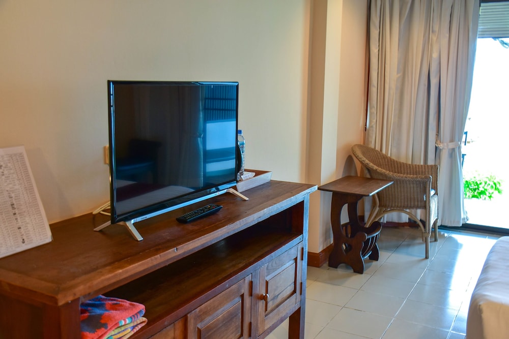 White Sand Beach Hotel Hua Hin 49/70