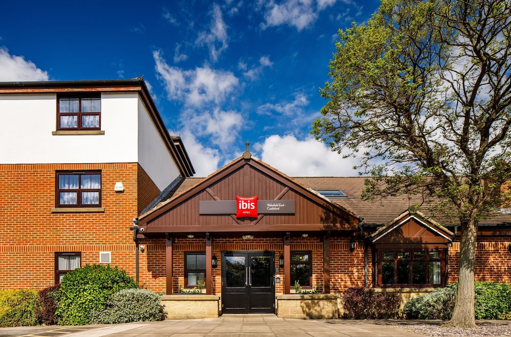 ibis Wakefield East Castleford 2/45
