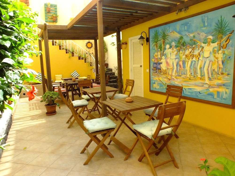 Kiras Boutique Hotel 54/71