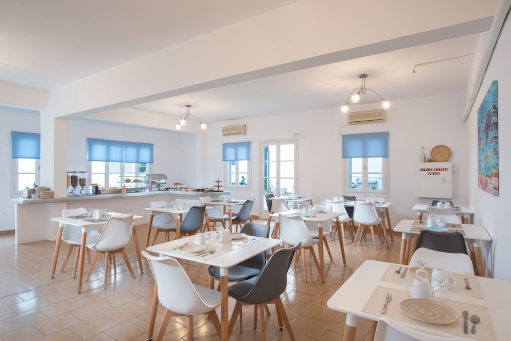 Milos Hotel 29/37