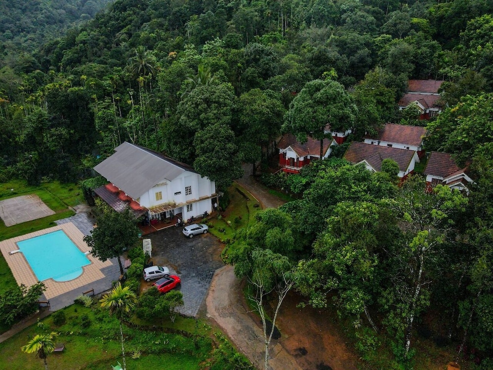 Vythiri Holiday Resorts 20/24