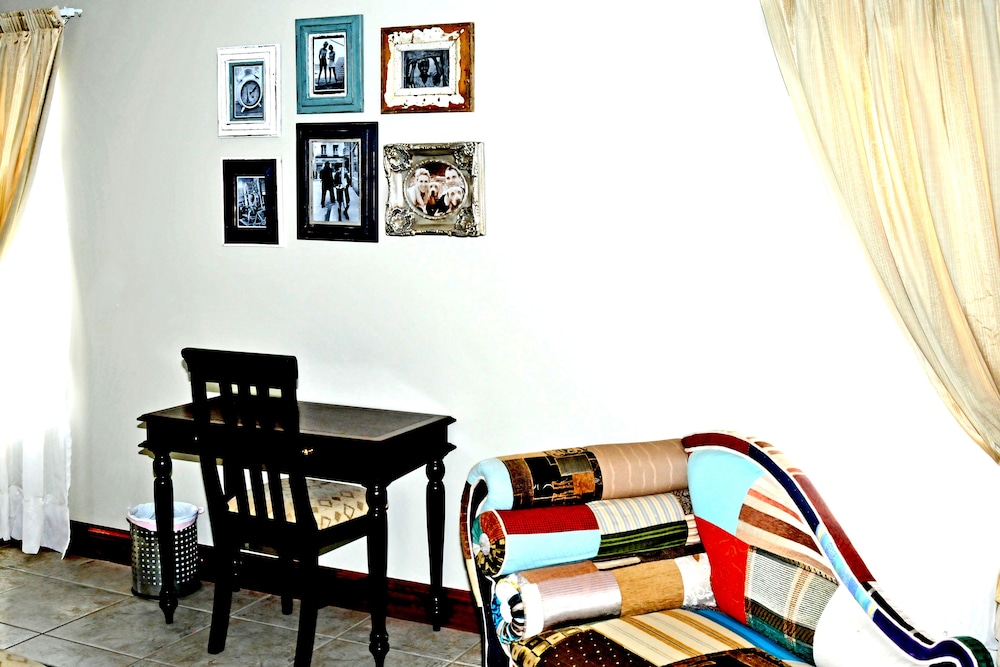 All Seasons Boutique Hotel 80/100