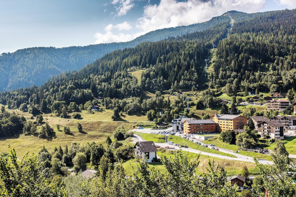 Swisspeak Resorts Vercorin 44/49