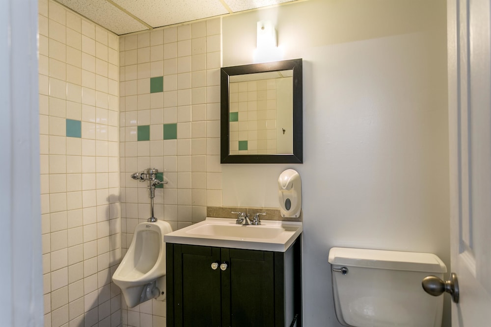 Motel6 Butte, MT - Historic City Center 54/59