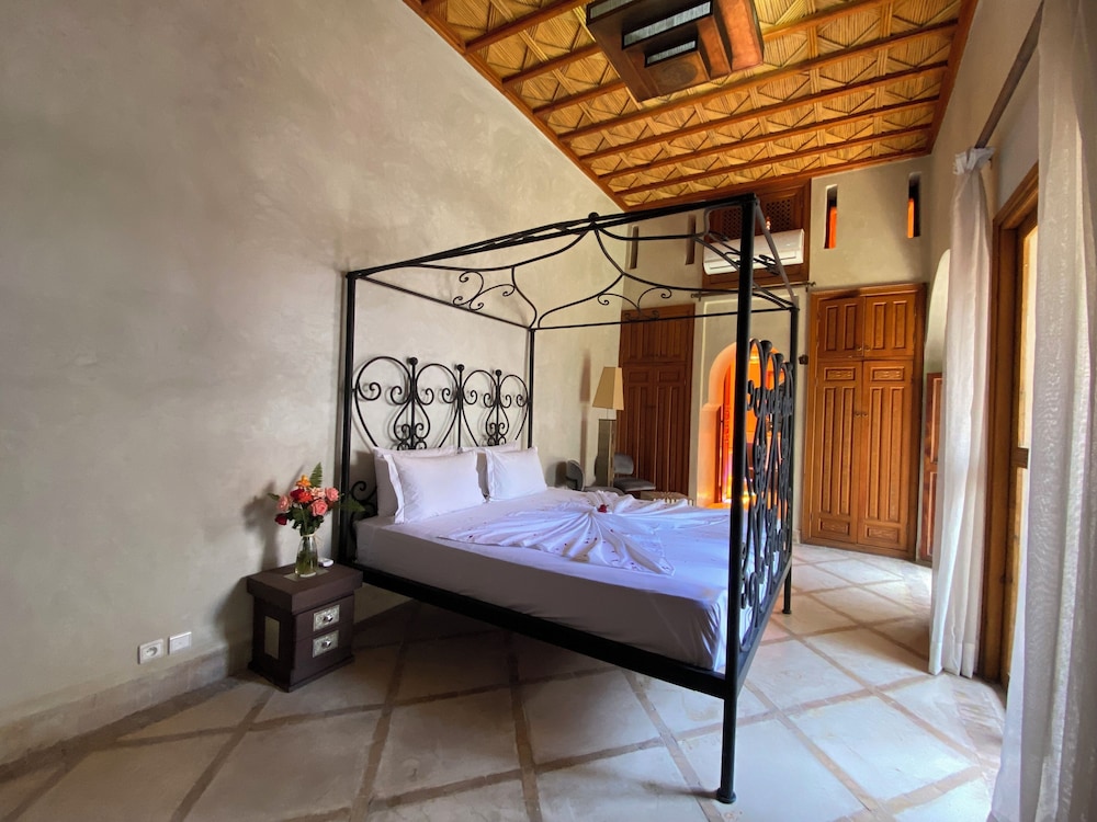 Riad BAB YACOUT PISCINE and SPA 16/50