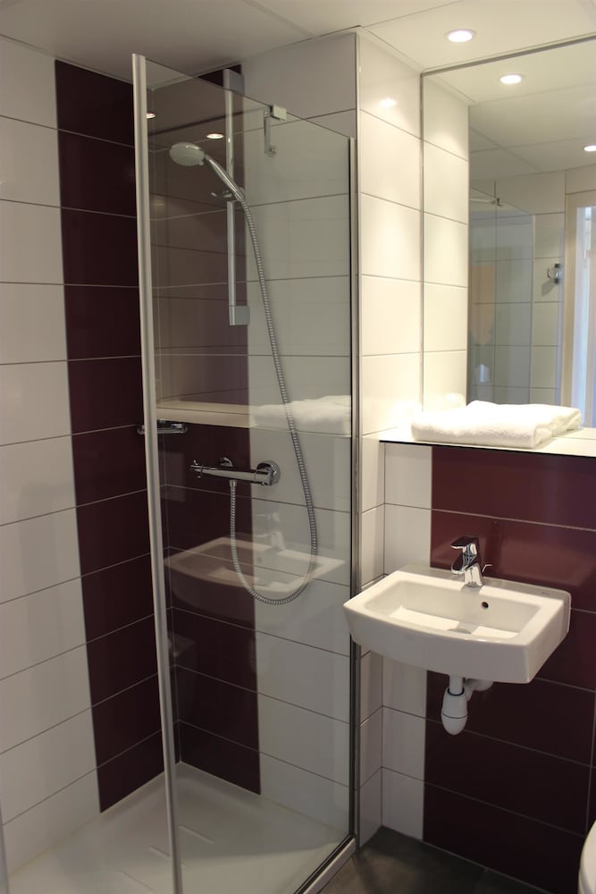The Originals Access Tendance Hotel Saint Etienne Aeroport 49/50