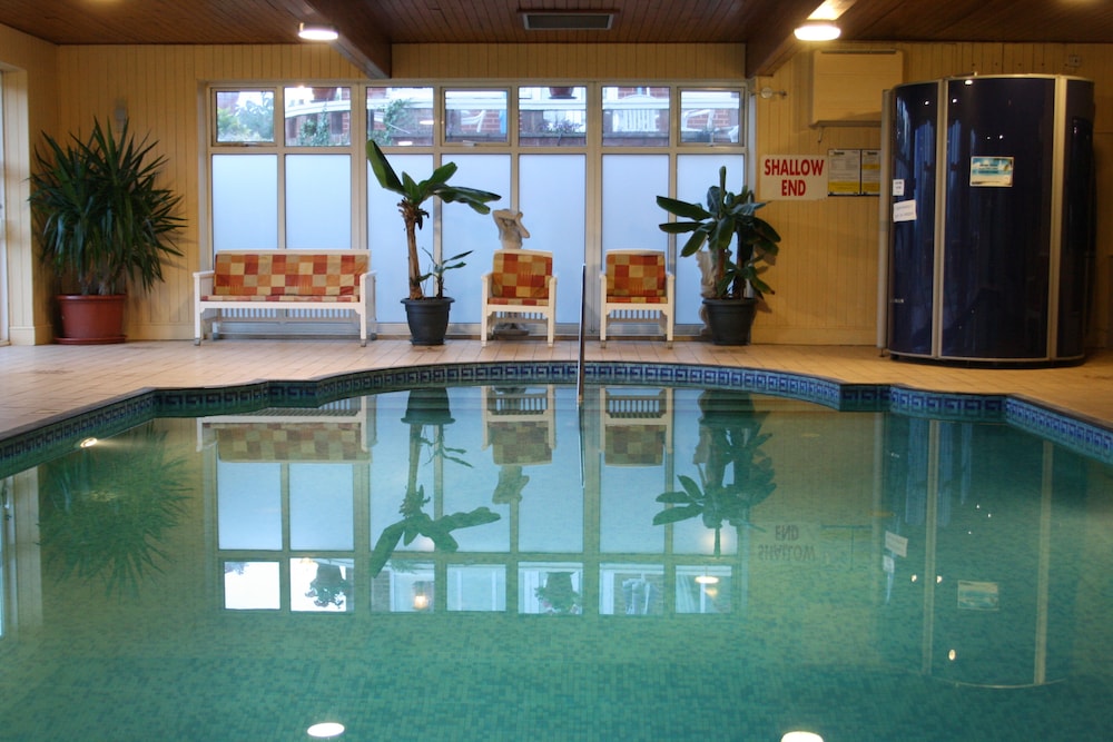 The Devoncourt Resort 18/50