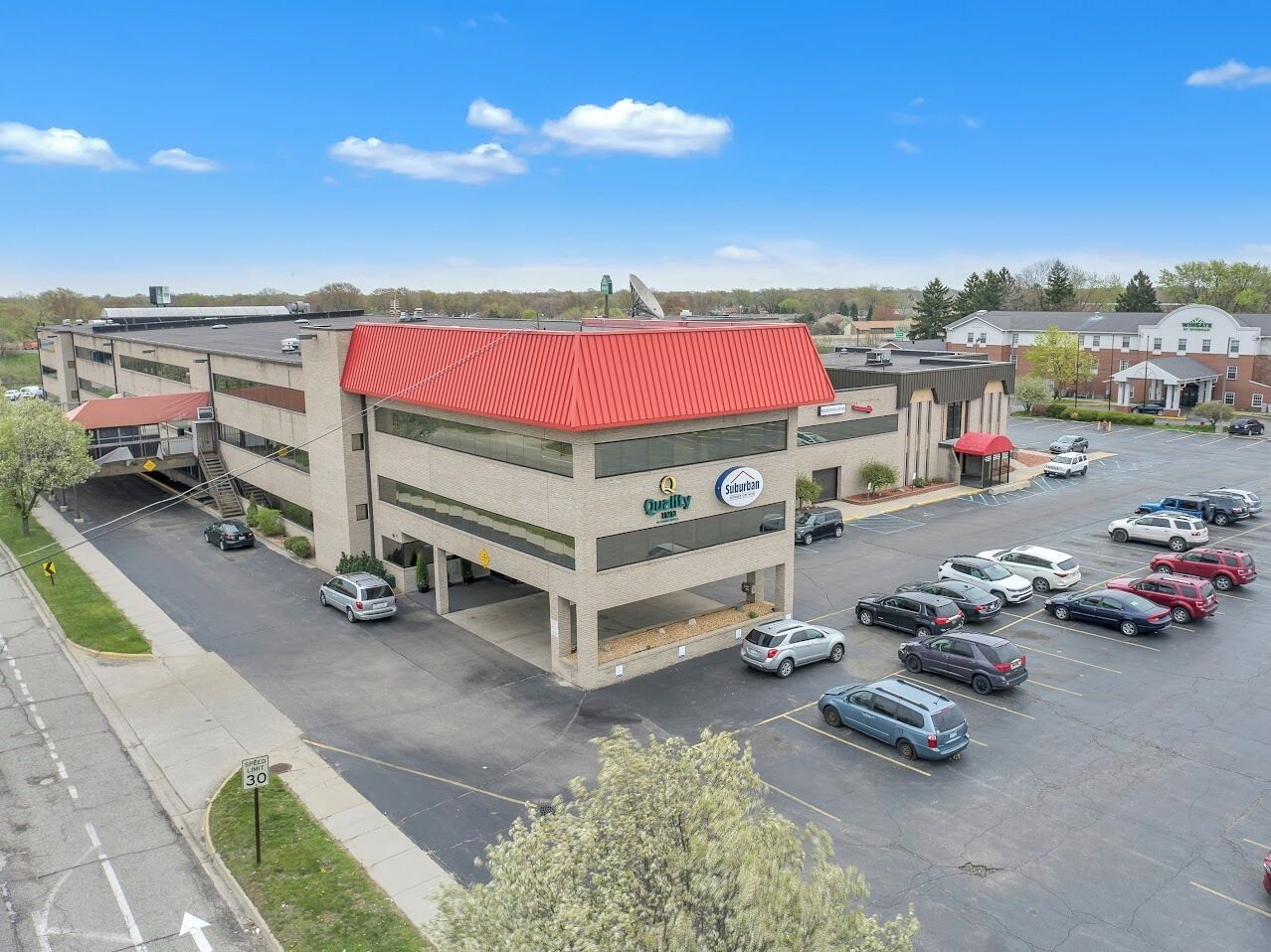 Suburban Studios Roseville - Detroit North 11/12