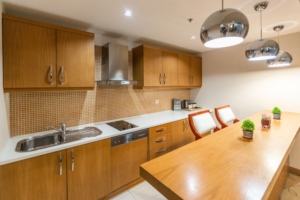 Hayat Hospitality Oskemen 25/48