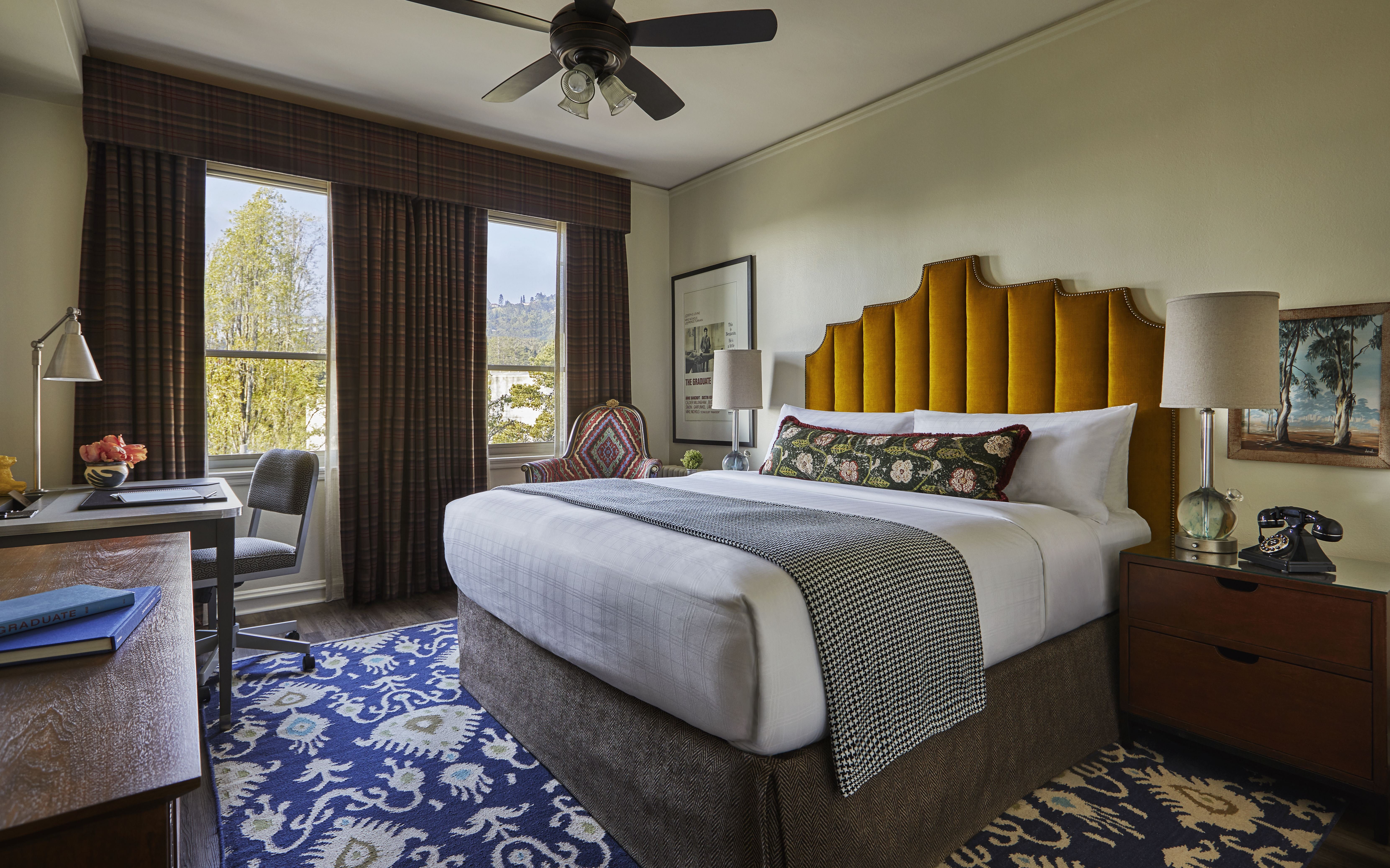 Graduate, King Bed