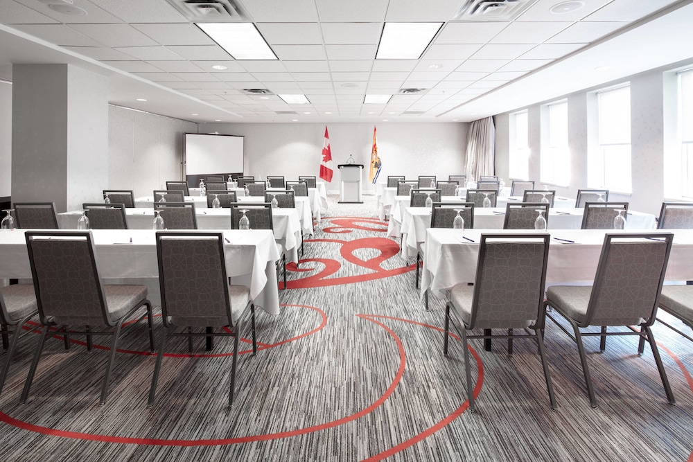 Delta Hotels By Marriott Beausejour 43/45