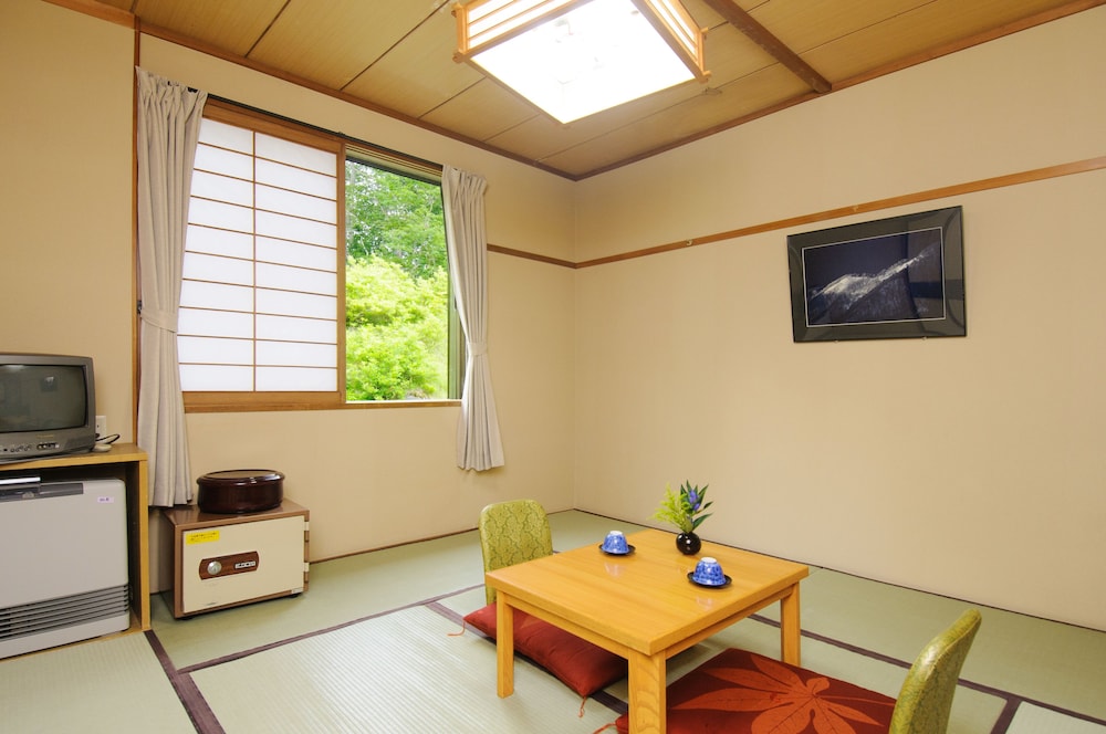 YACHI ONSEN 32/50