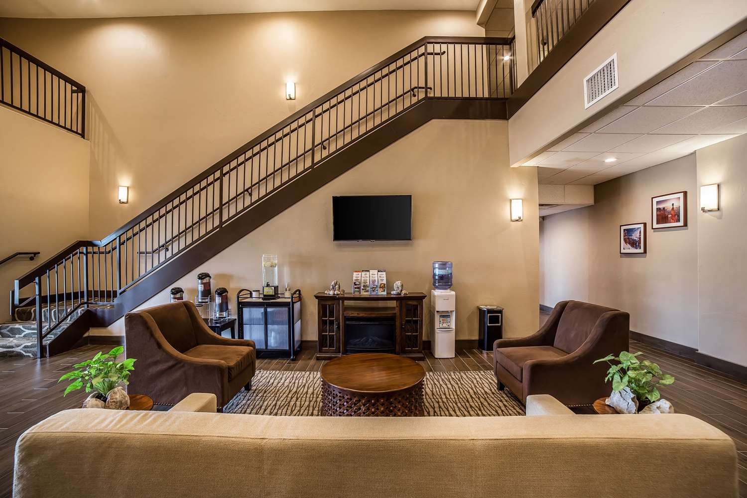 Comfort Inn and Suites Vernal National Monument Area 29/42