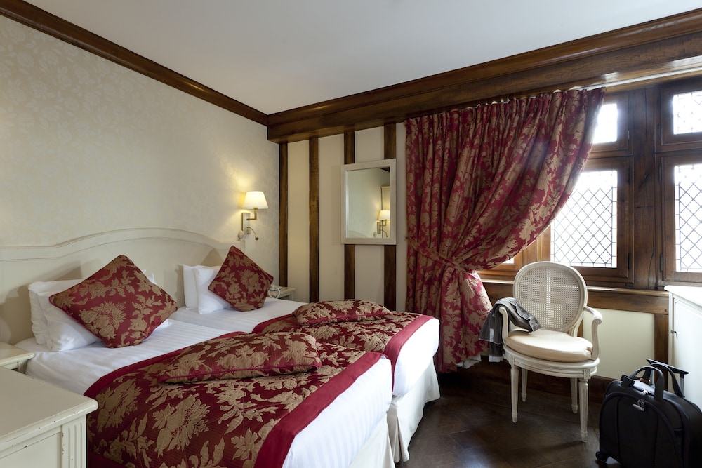 Auberge Saint Pierre 8/45