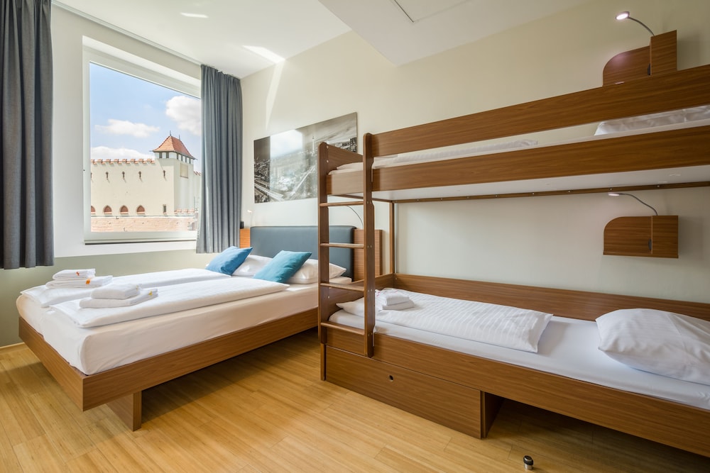 Aletto Kudamm Hotel Hostel 25/86