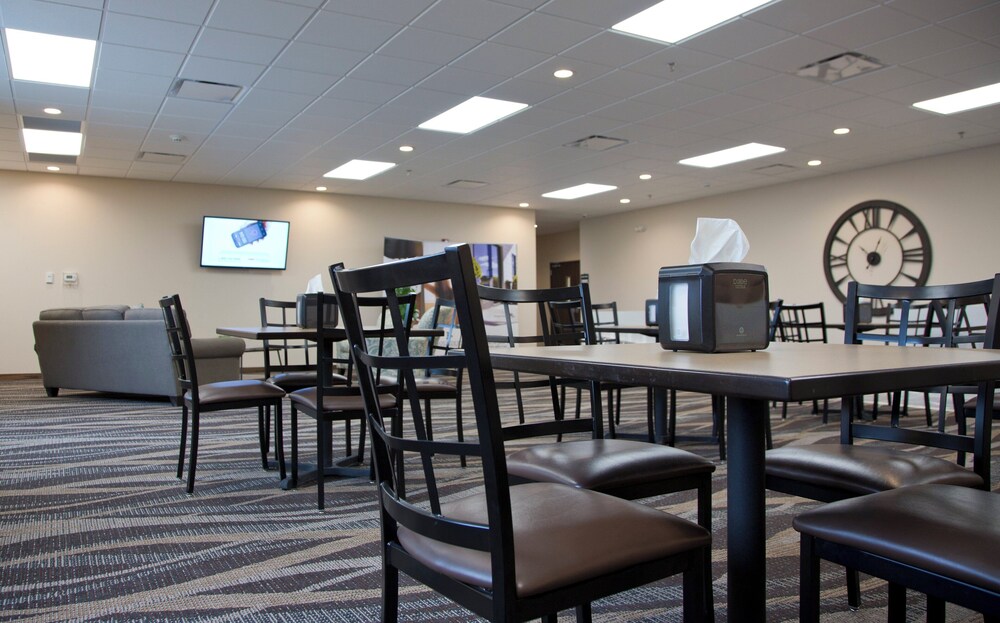 Cobblestone Inn & Suites - Boone 32/50