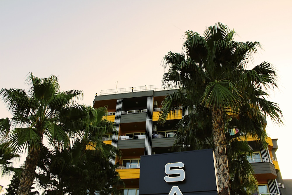 SENZA Grand Santana Hotel in ALANYA