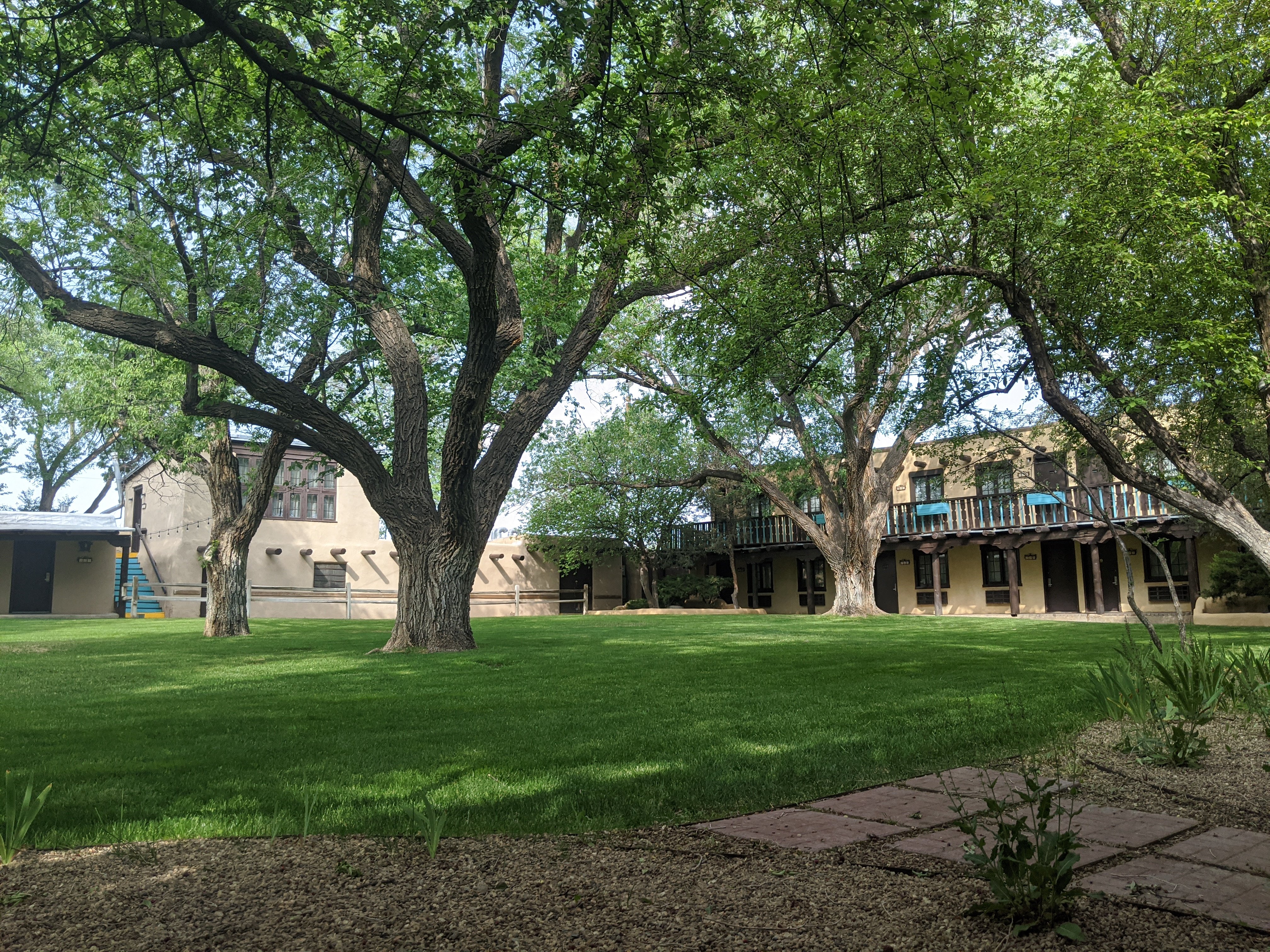 Sagebrush Inn Suites 80/81