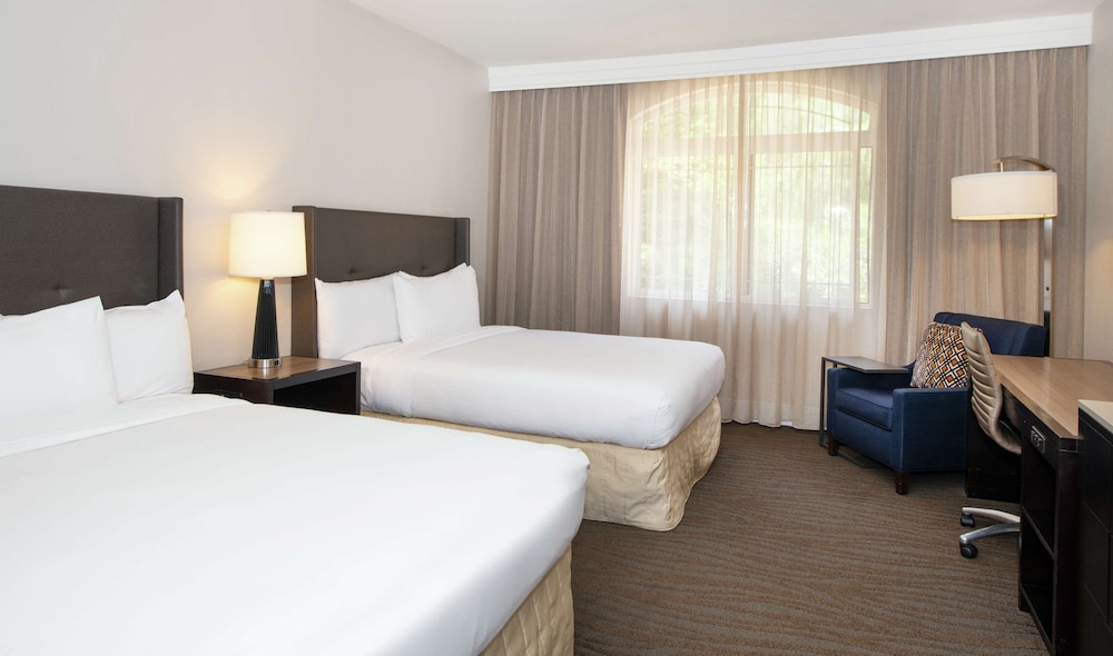 Hilton Santa Cruz/Scotts Valley 19/75