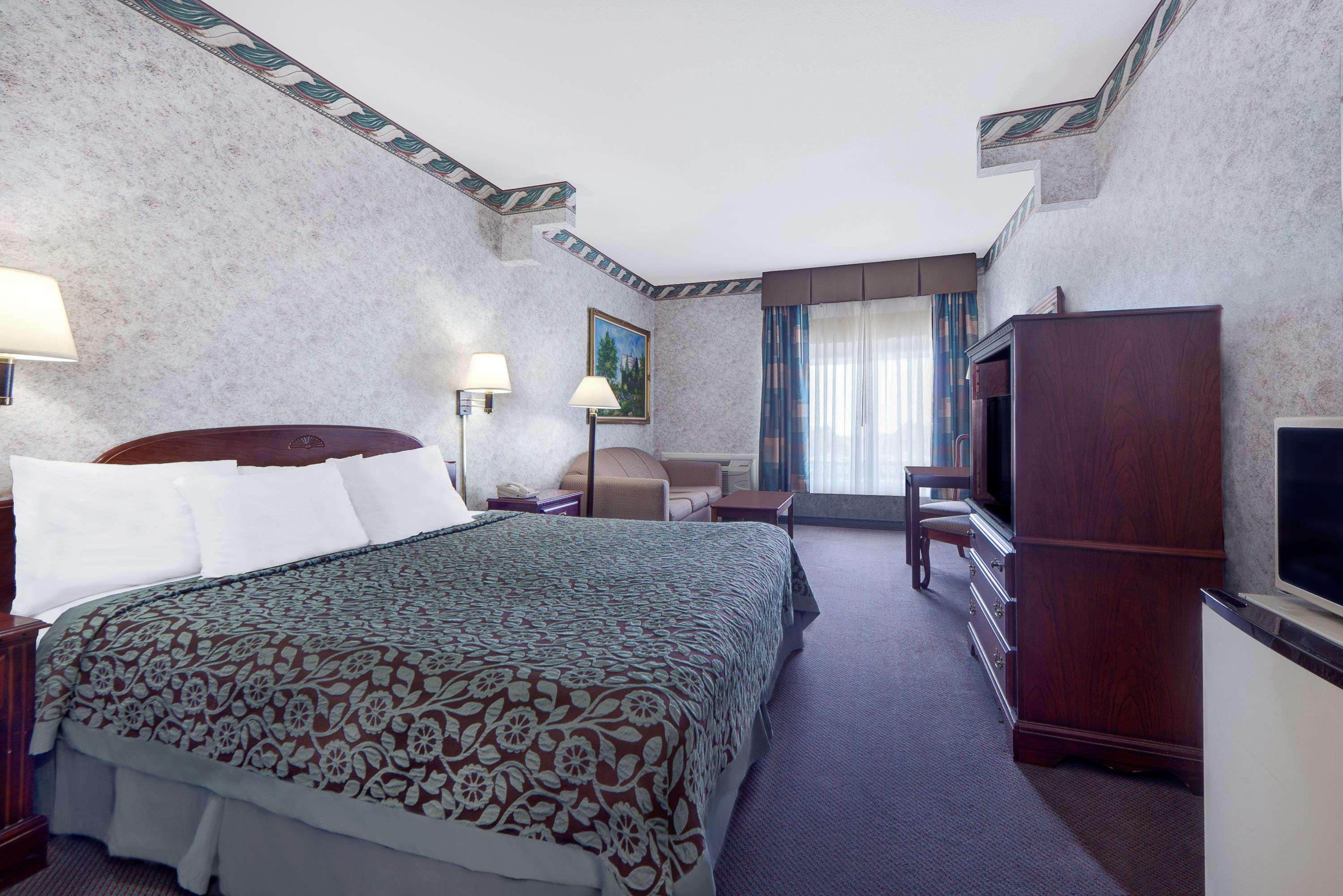 Days Inn by Wyndham Vega TX 13/25