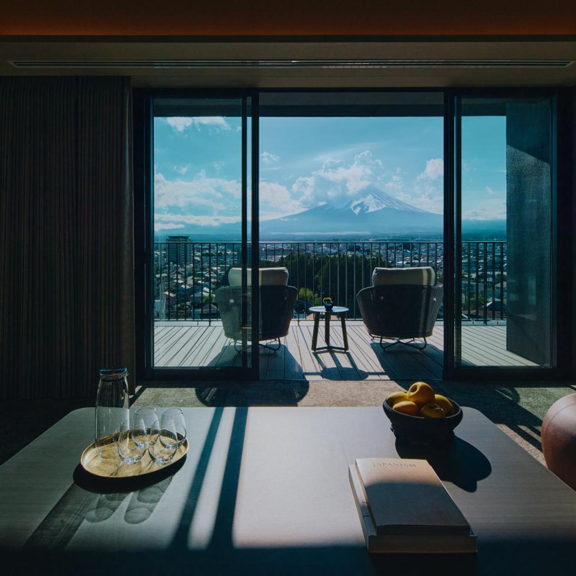 edit x seven FUJI GOTEMBA 38/50