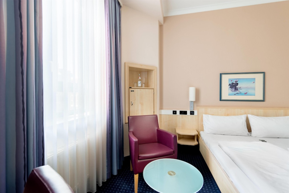 Rugs Hotel Augsburg, Trademark Collection by Wyndham 21/50