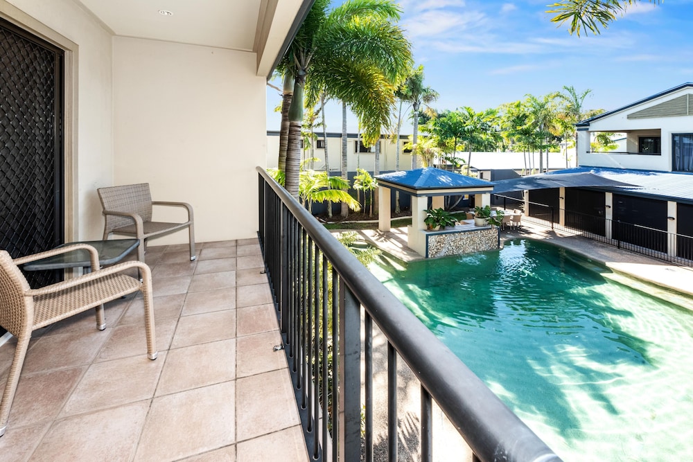 Coral Cay Resort Mackay 3/63