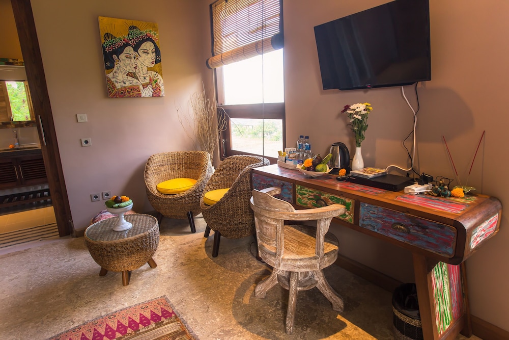 Solo Villas And Retreat 50/74