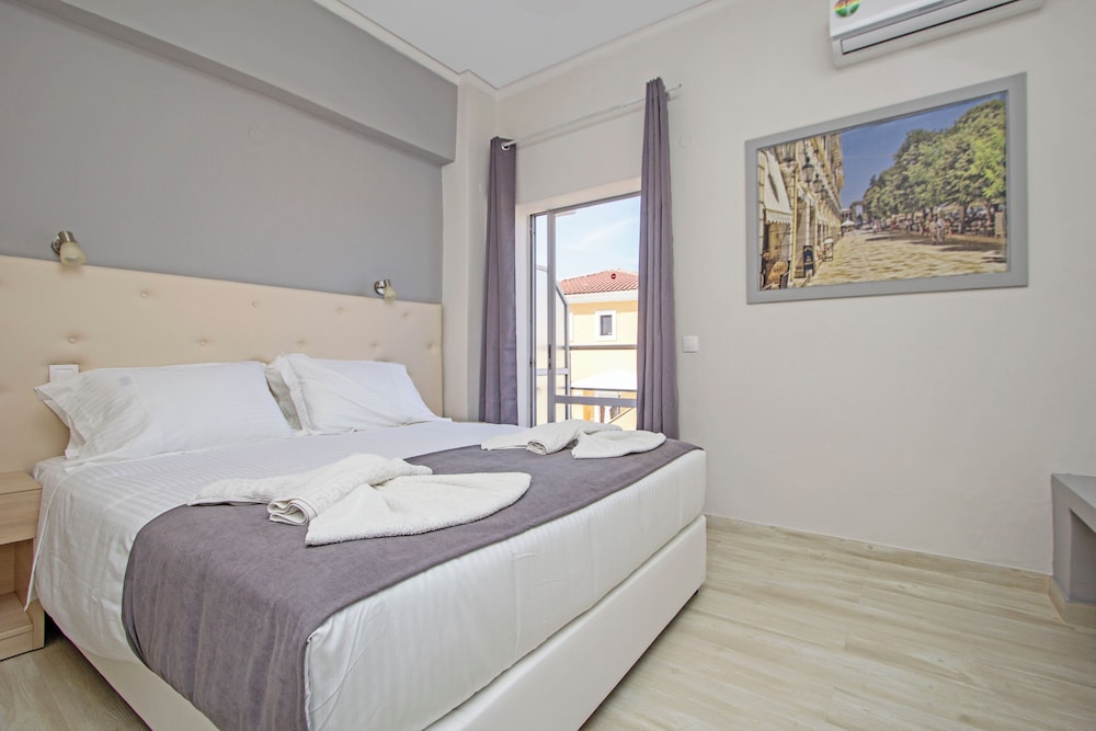 COMFORT, DOUBLE BED