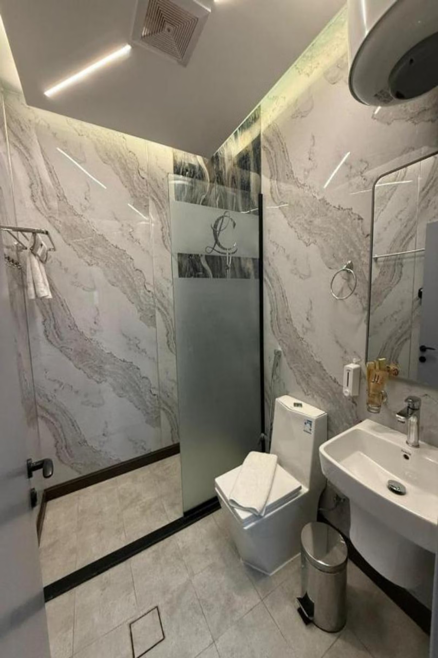 فندق لوكور (Le Coeur hotel) 81/83