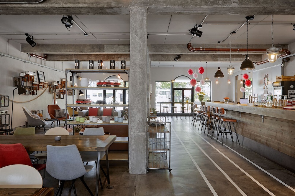 Kroger By Underdog Hotels 39/52