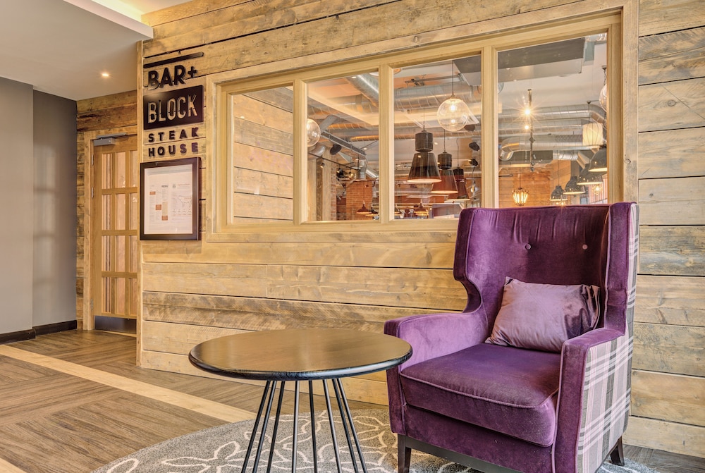 Premier Inn Portsmouth Dockyard 35/51