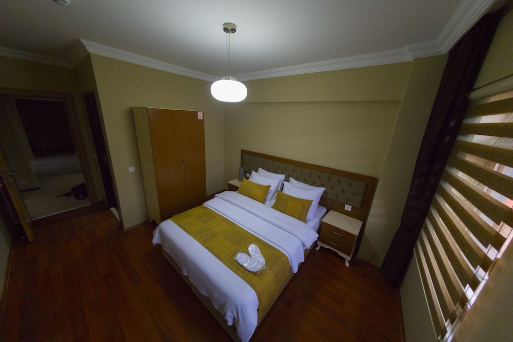 Helen Suites Aparts 10/50