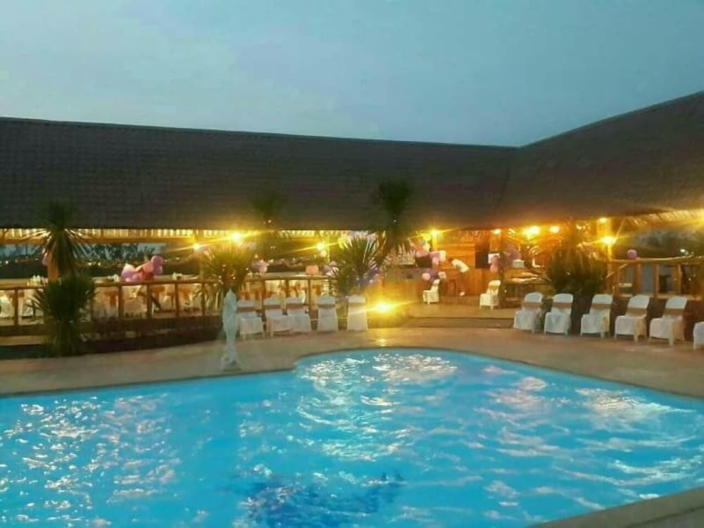 Zaleena Grand Hotel 6/40