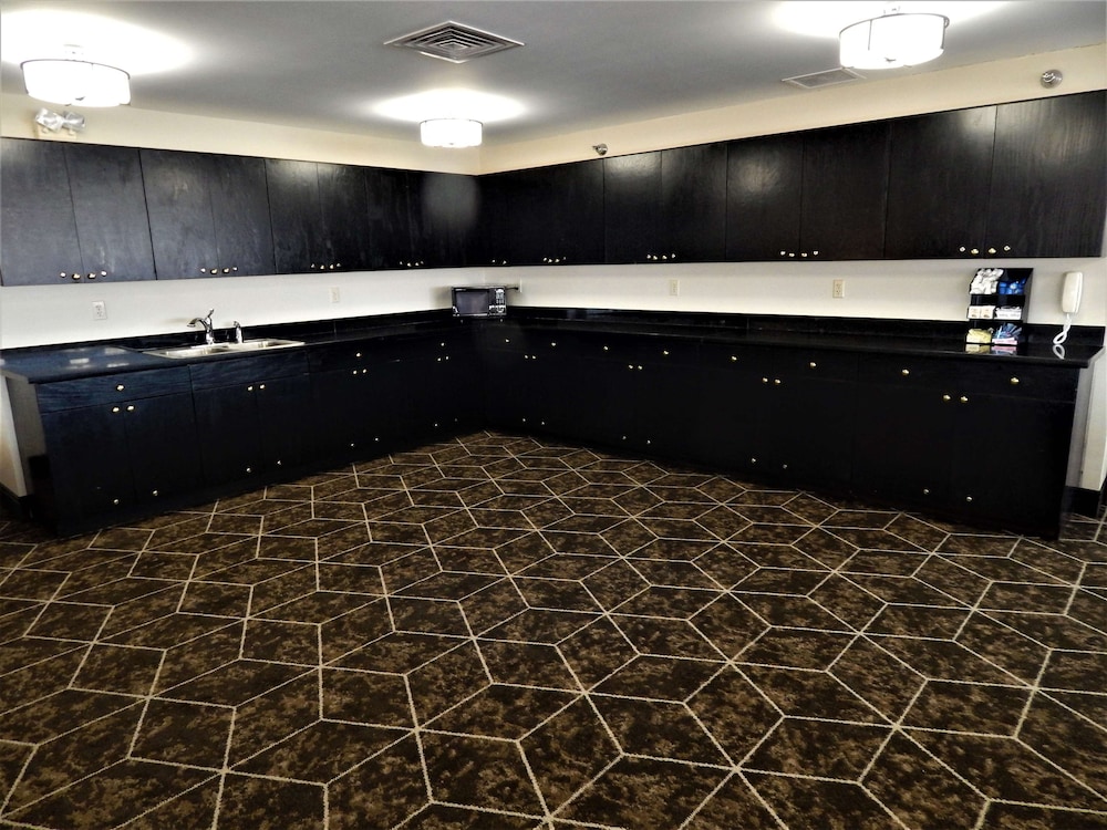 Best Western Sault Ste. Marie 7/42
