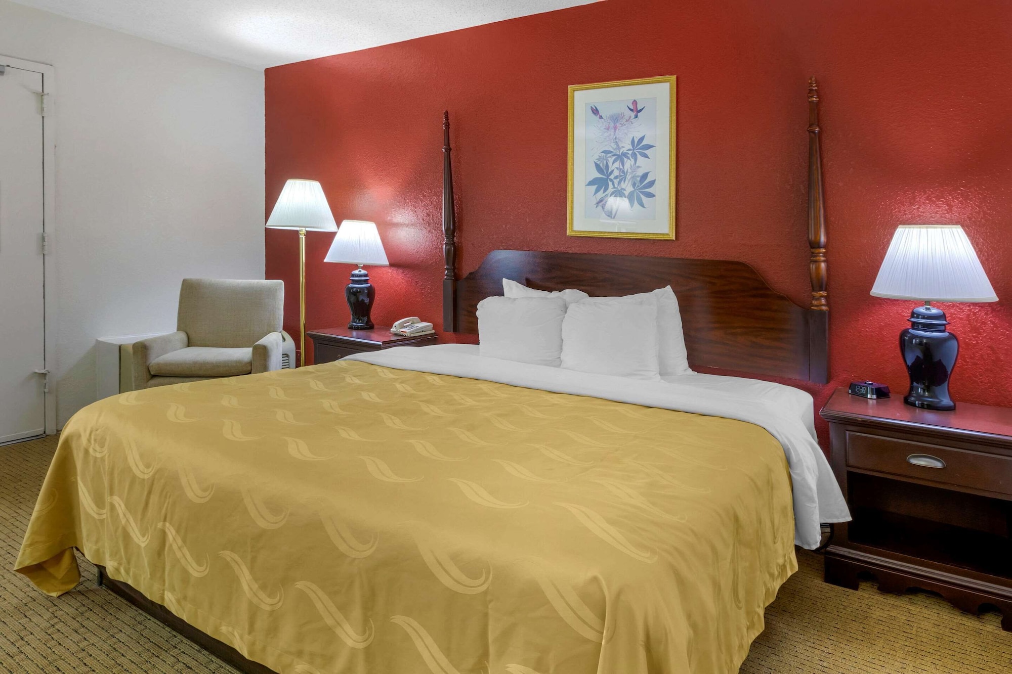 ROOM, KING BED