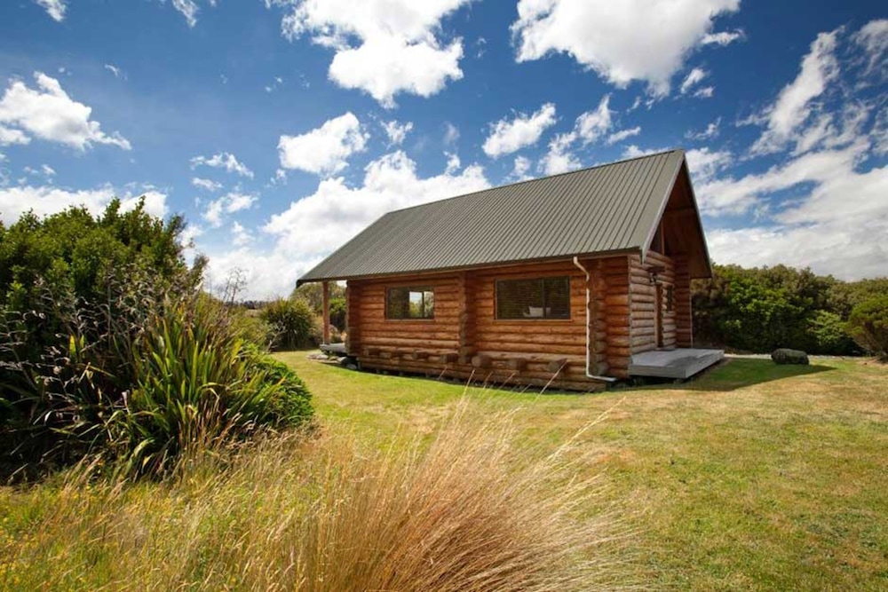 FIORDLAND LODGE 67/72