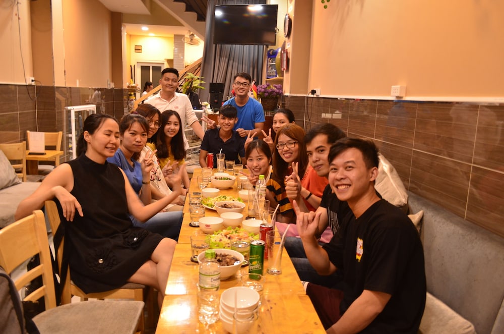 Language Exchange Hostel 1 20/23