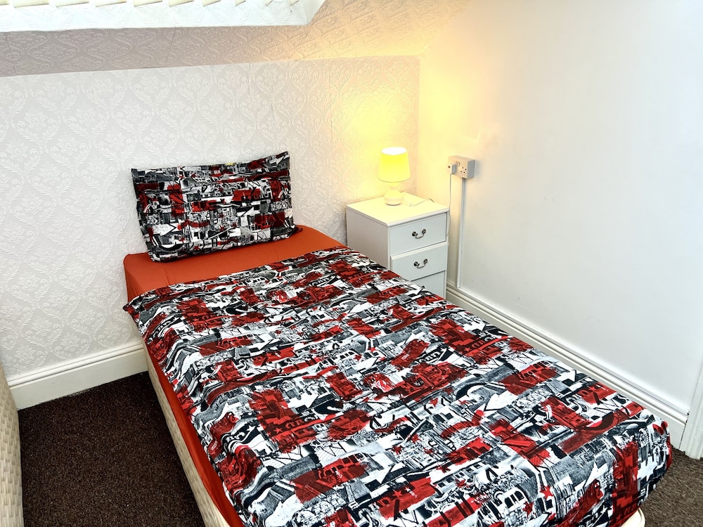 Blackpool Central Hotel 29/50