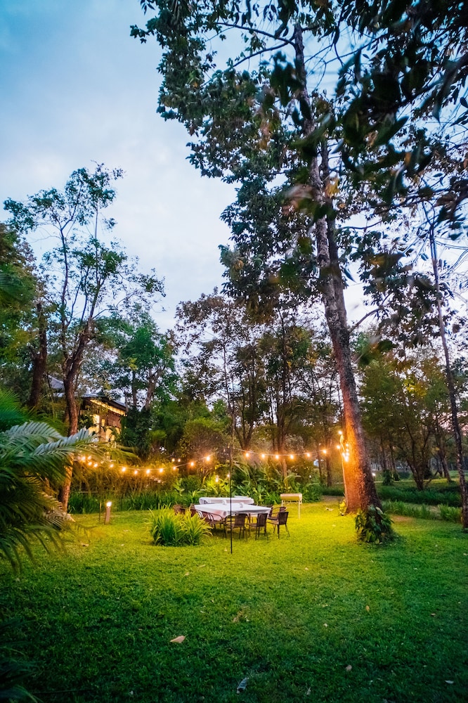 The River Resort 40/50