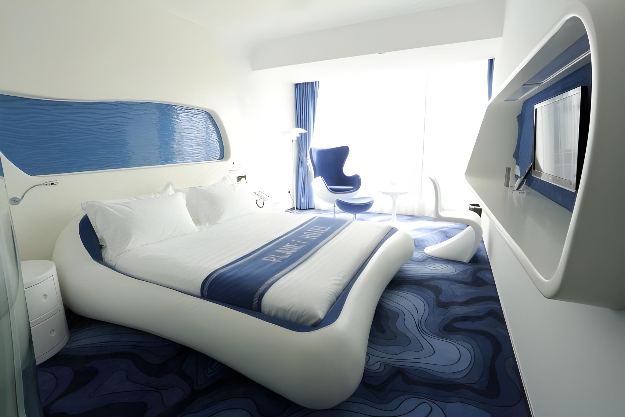 Select, King Bed