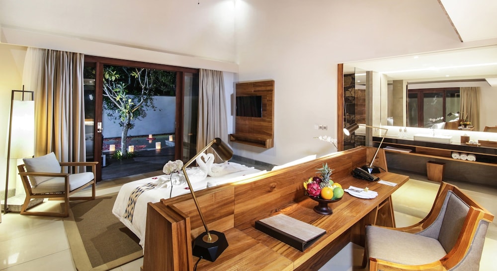 Katamaran Hotel And Resort 45/74
