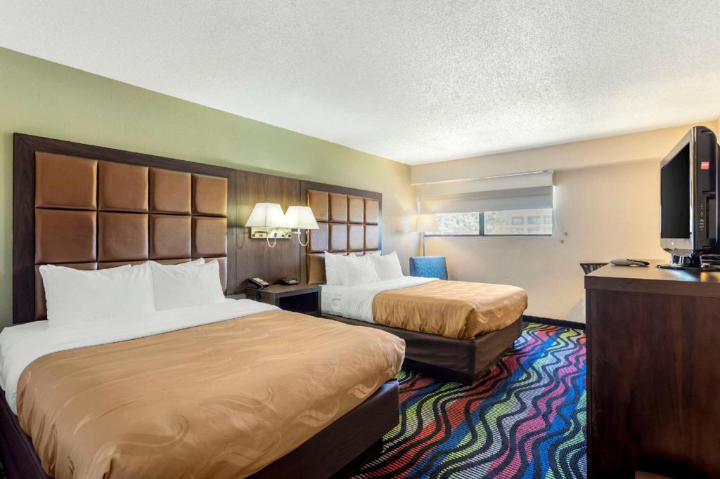 Upgrade, 2 Queen Beds