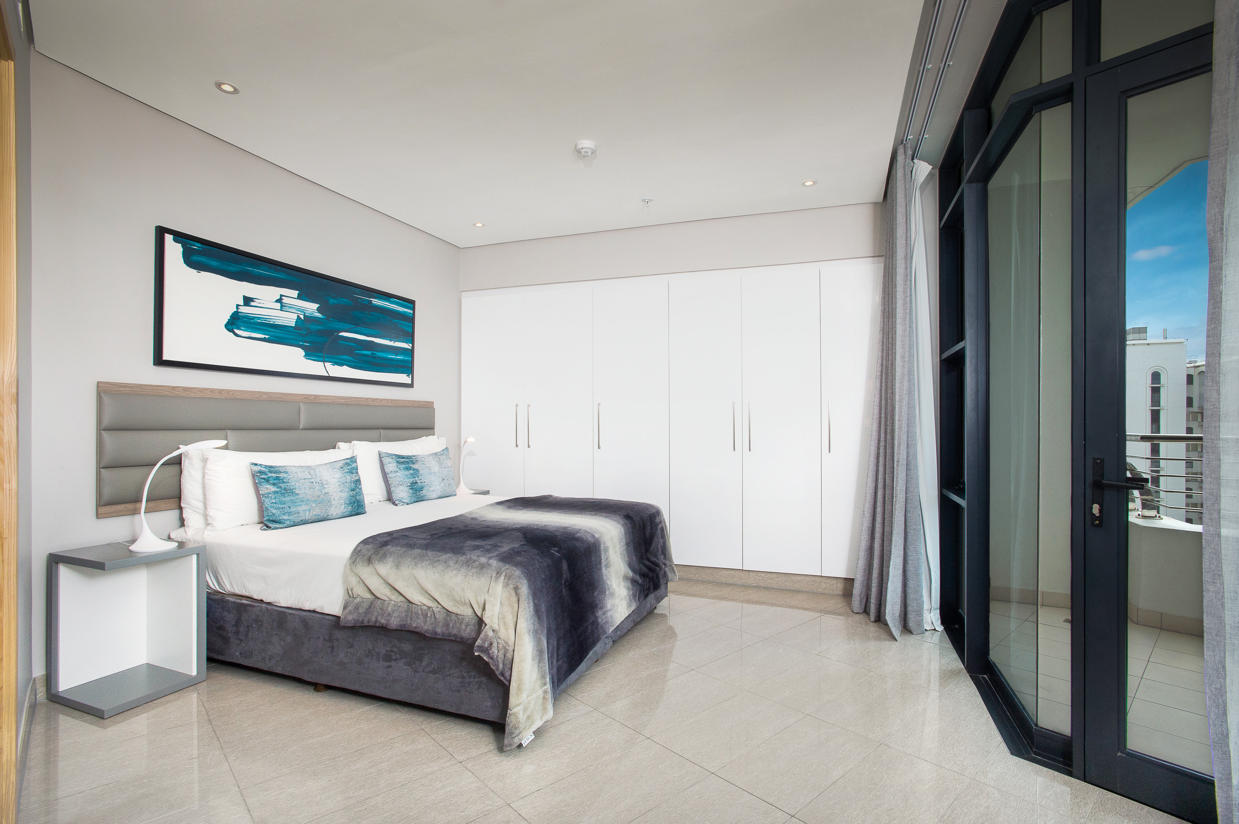 The Pearls of Umhlanga 7/50